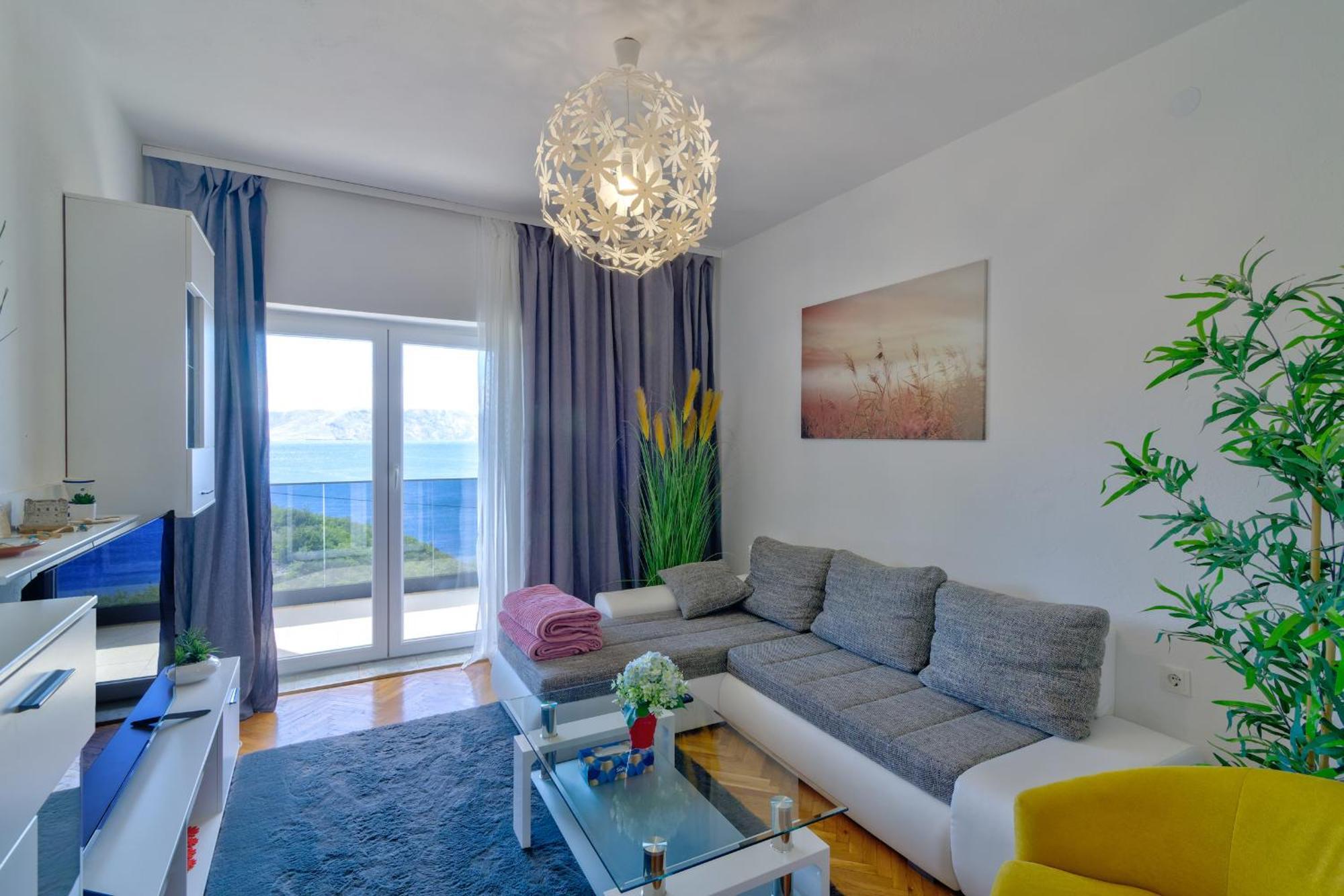 Apartments Maria Senj  Buitenkant foto
